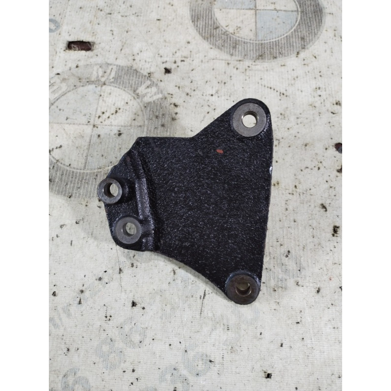 Кронштейн подушки двигателя (кронштейны двигателя) Jeep Compass MK49 2014 2.4 68065747AB