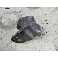 Кріплення подушки двигуна