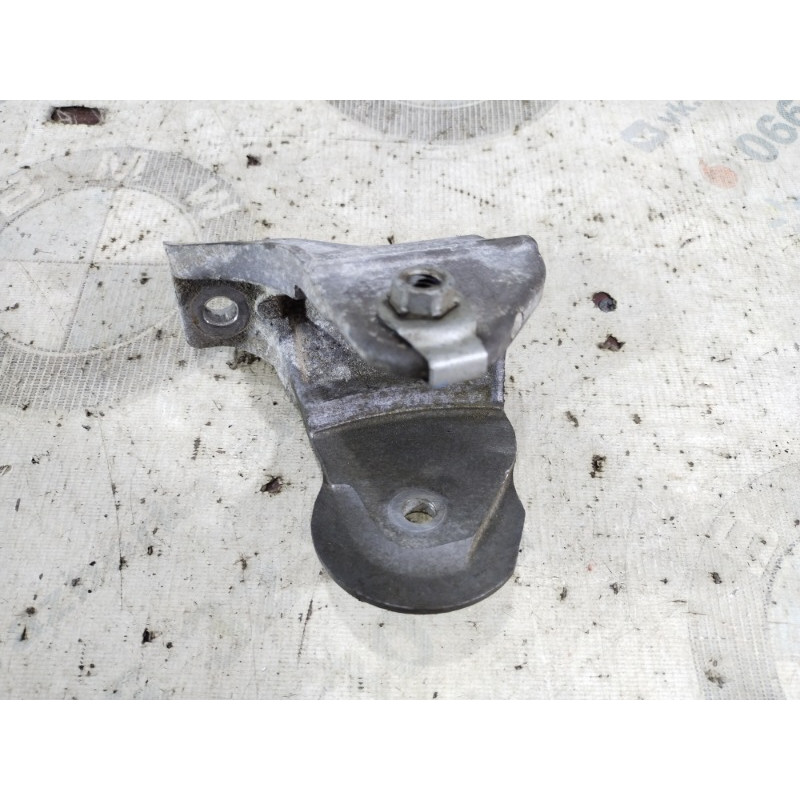 Кронштейн подушки двигателя (кронштейны двигателя) Jeep Compass MK49 2014 2.4 5105409AE