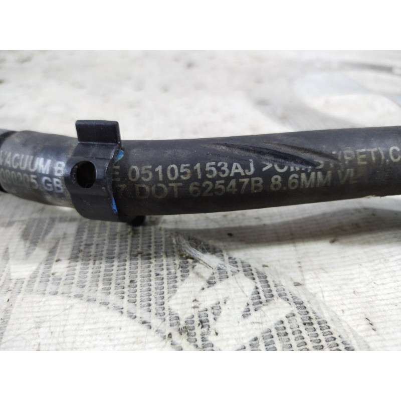 Трубка вакуумного усилителя тормозов (тормозная система) Jeep Compass MK49 2014 2.4 05105153aj
