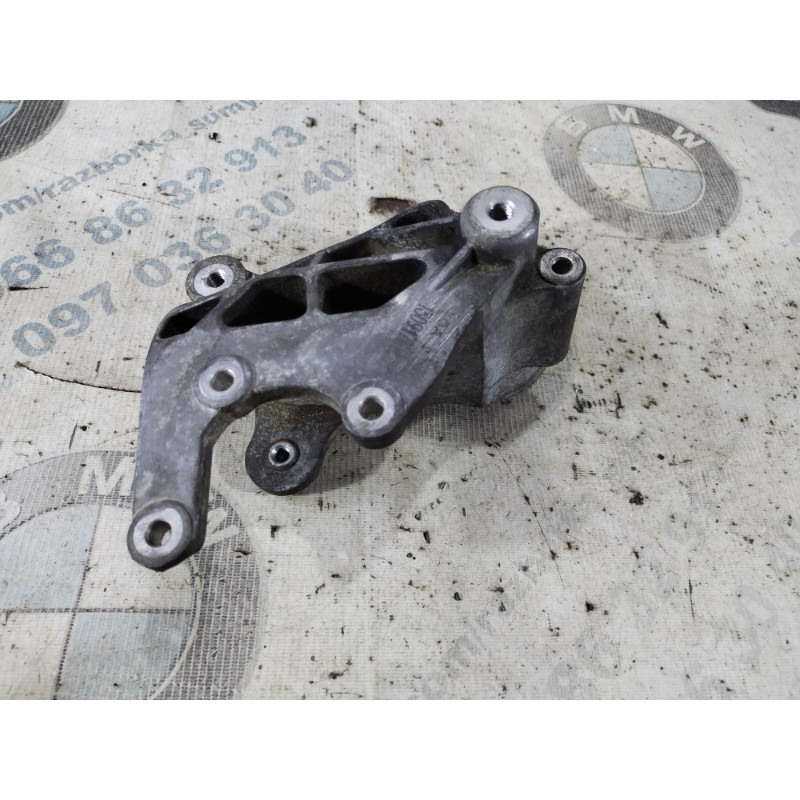 Кронштейн насоса гидроусилителя (кронштейны двигателя) Jeep Compass MK49 2014 2.4 4891593aa