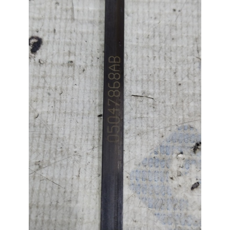 Масляный щуп (двигатель и элементы) Dodge Dart PF 2014 2.4 05047868ab