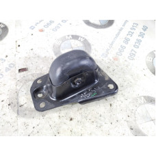 Кронштейн продольного рычага