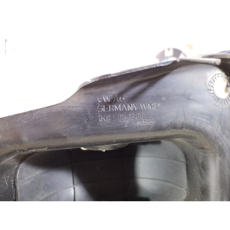 Кронштейн продольного рычага (подвеска) Volkswagen Passat B8 2016 1.8 1k0505130l