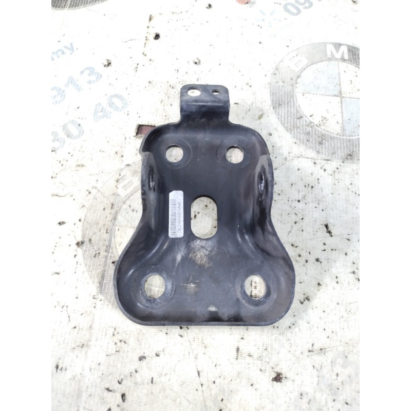 Кронштейн продольного рычага (подвеска) Jeep Compass MP 2018 2.4 68246683aa