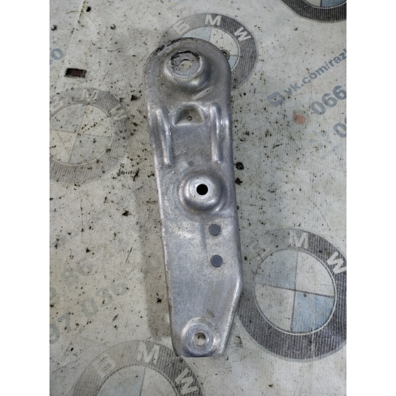 Кронштейн балки (подвеска) BMW 5-series F10 2011 N63B44 33326776150