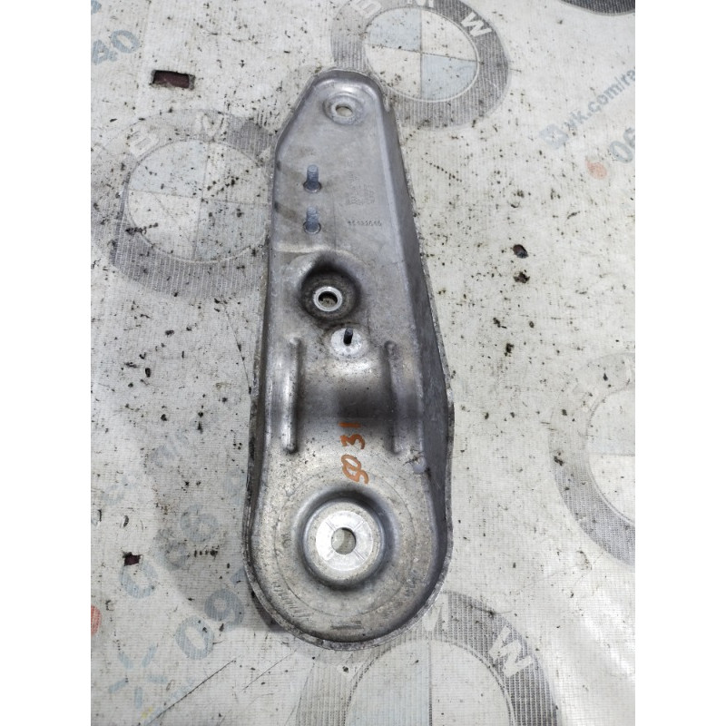 Кронштейн балки (подвеска) BMW 5-series F10 2011 N63B44 33326776149