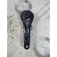 Кронштейн підрамника