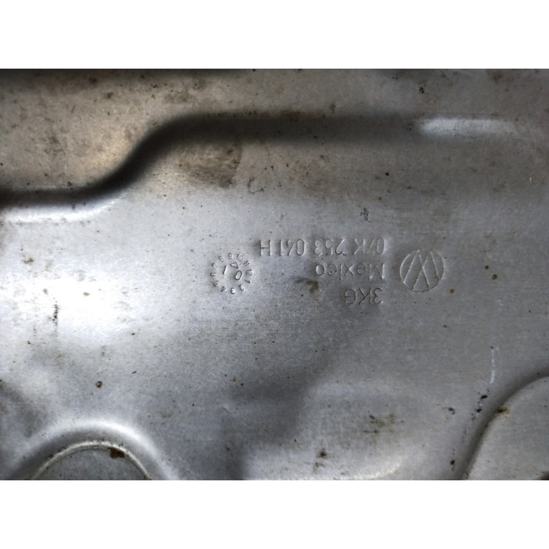 Защита коллектора (выпускная система) Volkswagen Jetta MK6 2011 2.5 07k253041h