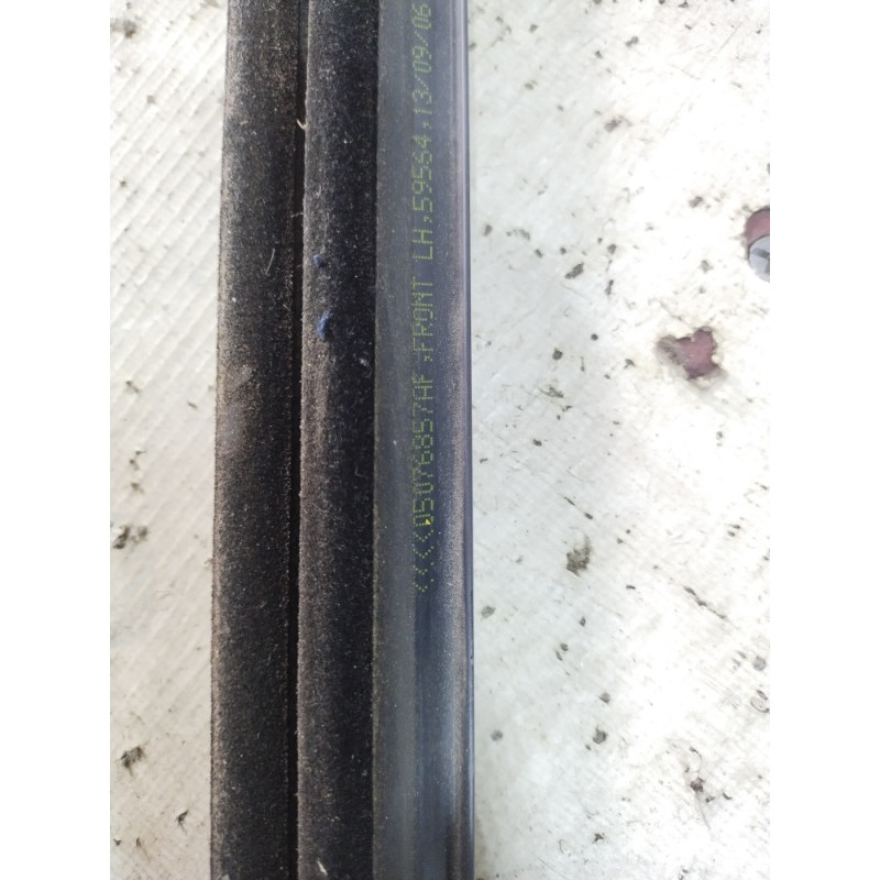 Молдинг двери внешний (кузов и элементы) Dodge Journey SXT 2014 3.6 5076857AF