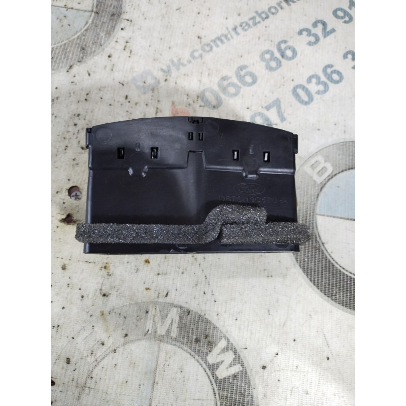 Дефлектор повітроводу (салон) FORD Fusion MK5 2014 2.5 ds7319c570a