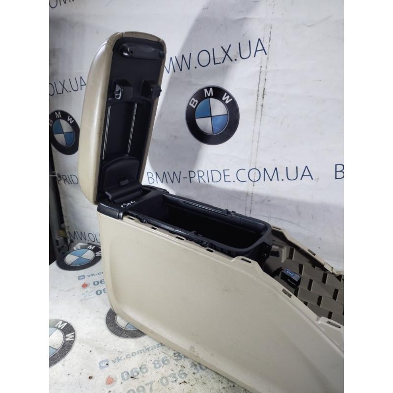 Центральная консоль (салон) Dodge Journey SXT 2014 3.6 1VF33HL1AA