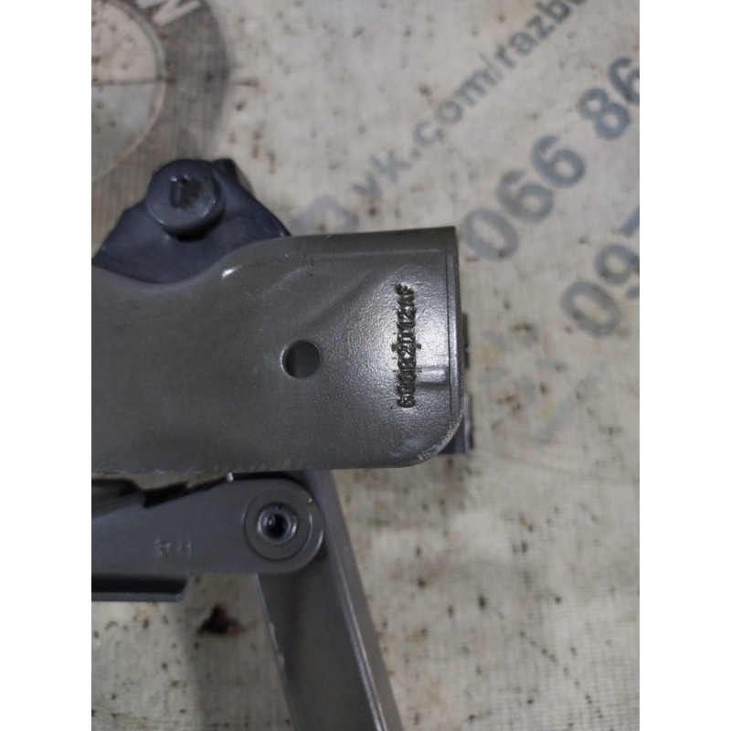 Петля багажника (кузов и элементы) Dodge Dart PF 2014 2.4 68082012af