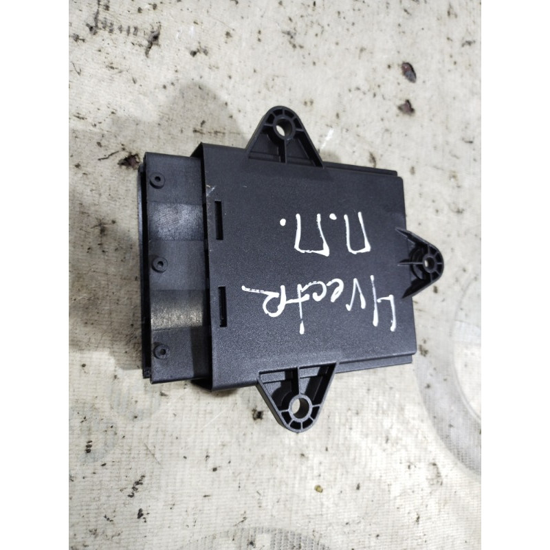 Блок управления центральным замком (электрика / блок управления) Opel Vectra C 2008 1.9 D 13193368