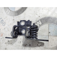 Петля двери