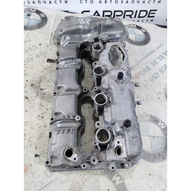 Кришка клапанів (двигун та елементи) BMW 5-series F10 2011 N63B44 7566286