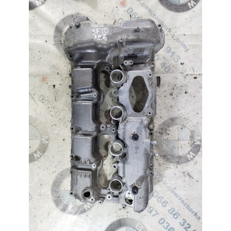 Кришка клапанів (двигун та елементи) BMW 5-series F10 2011 N63B44 7566286