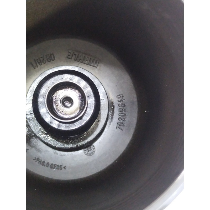 Корпус масляного фільтра (двигун та елементи) BMW 5-series F10 2011 N63B44 11427615389