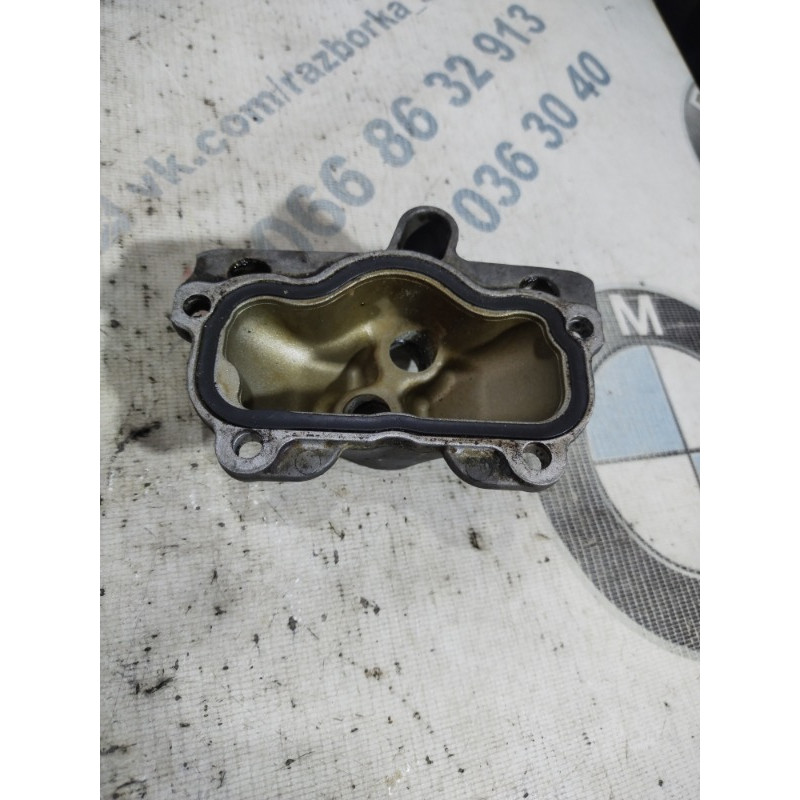 Крышка двигателя (двигатель и элементы) BMW 5-series F10 2011 N63B44 11657577016