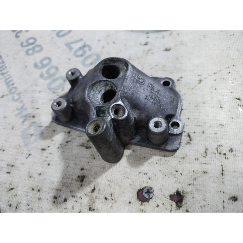 Крышка двигателя (двигатель и элементы) BMW 5-series F10 2011 N63B44 11657577016