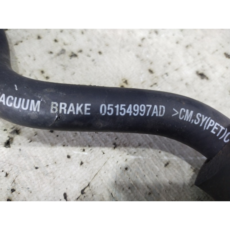 Трубка вакуумного усилителя тормозов (тормозная система) Dodge Journey SXT 2014 3.6 05154997ad