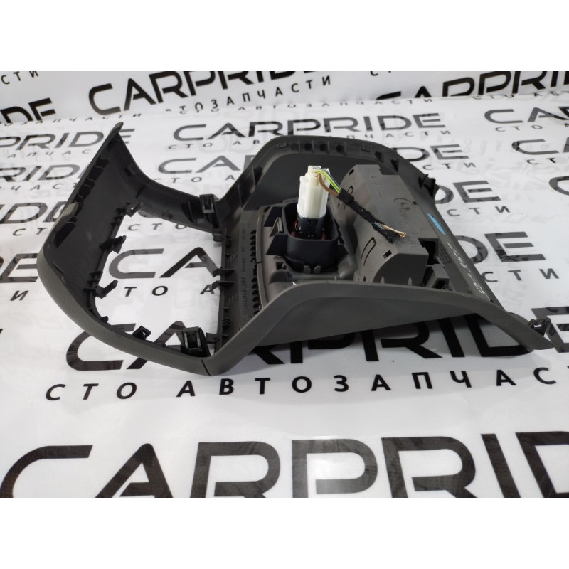 Пластик салона (салон) Audi Q5 8R 8r0864376b