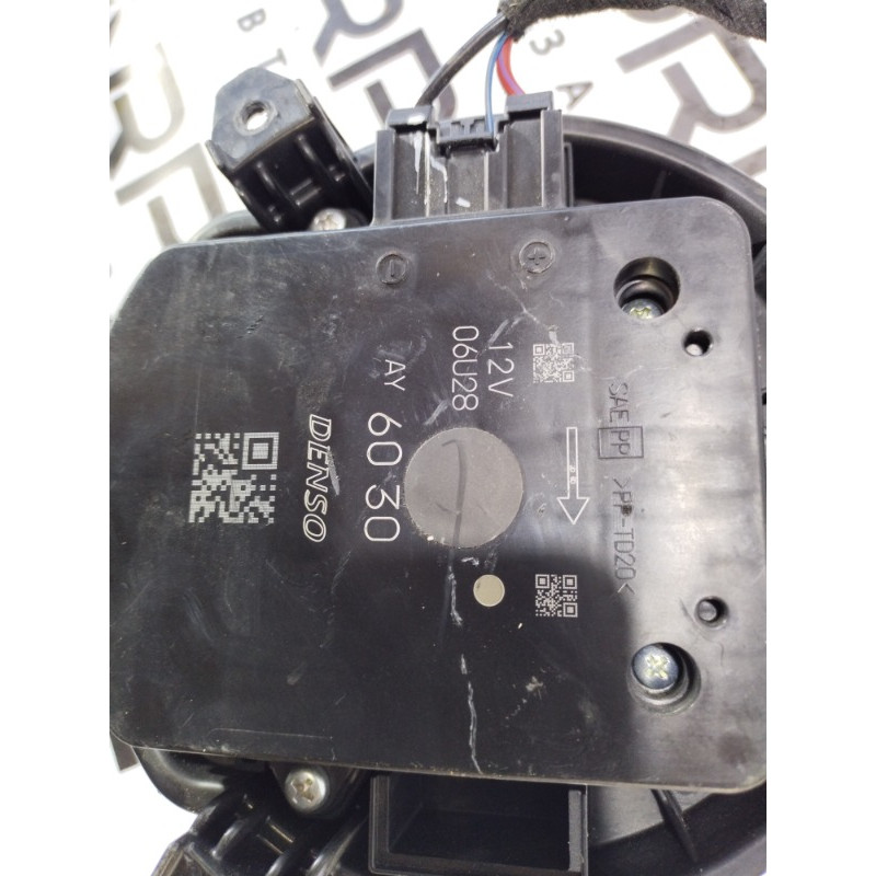 Мотор печки (отопление и кондиционирование) Chevrolet Malibu 9 23506046