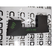 Крышка блока предохранителей