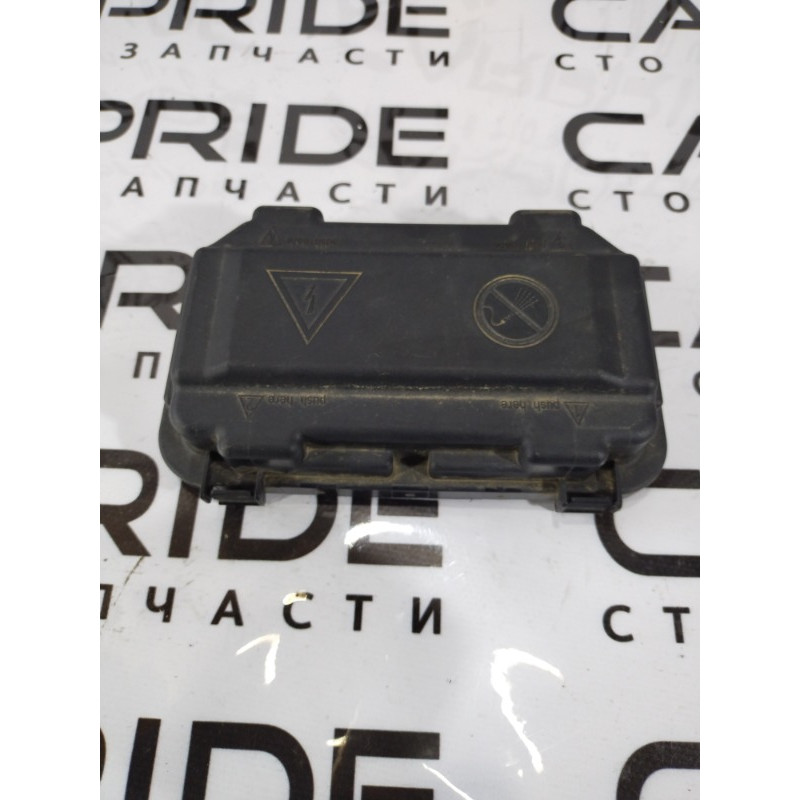 Крышка блока предохранителей (двигатель и элементы) BMW 3-series F30 2013 N20B20 61149224872