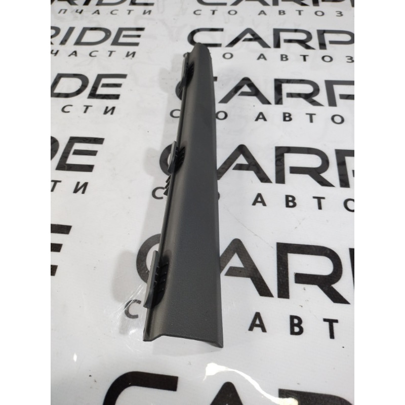 Обшивка Стойки (салон) Audi Q5 8R 8r0868204