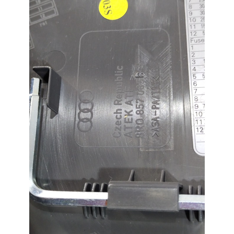 Накладка торпеды боковая (салон) Audi Q5 8R 8r0857085b