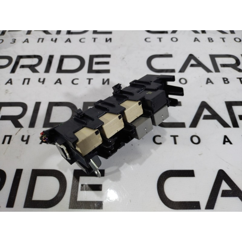Блок реле (электрика) Subaru Forester SJ 2014 2.5 81402SG832