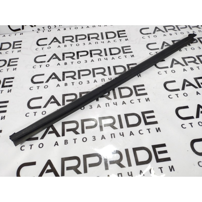 Молдинг двери внешний (кузов и элементы) Hyundai Sonata YF 2013 2.4 832313S000