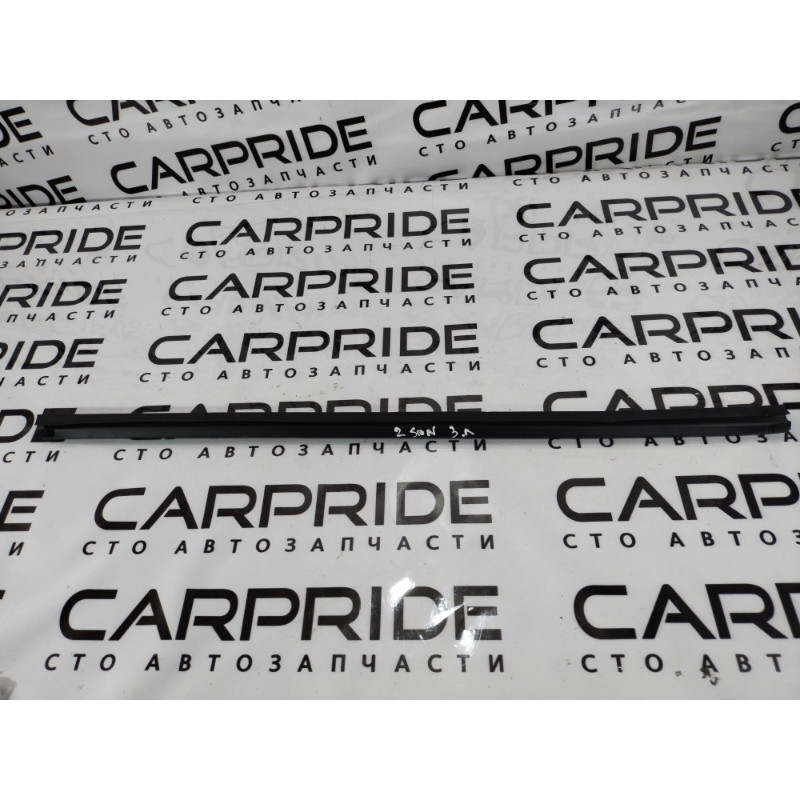 Молдинг двери внешний (кузов и элементы) Hyundai Sonata YF 2013 2.4 832313S000