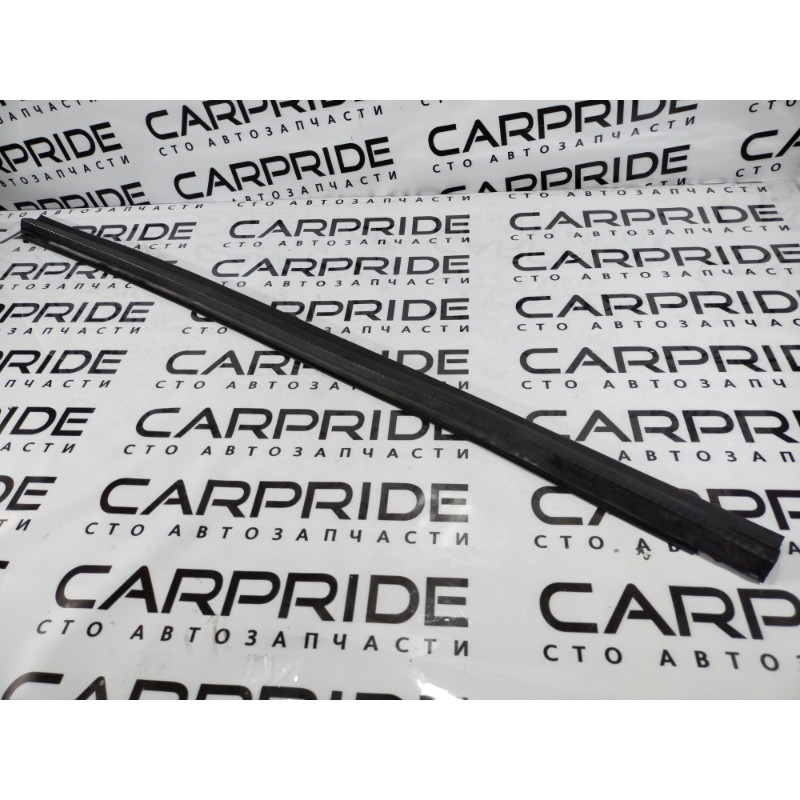 Уплотнитель (кузов и элементы) Audi A5 8T 8t0823723a