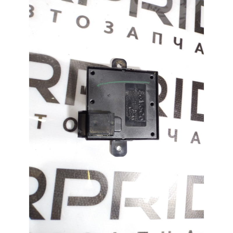 Блок управления светом (электрика / блок управления) Ford Fusion MK5 9s4313e702aa