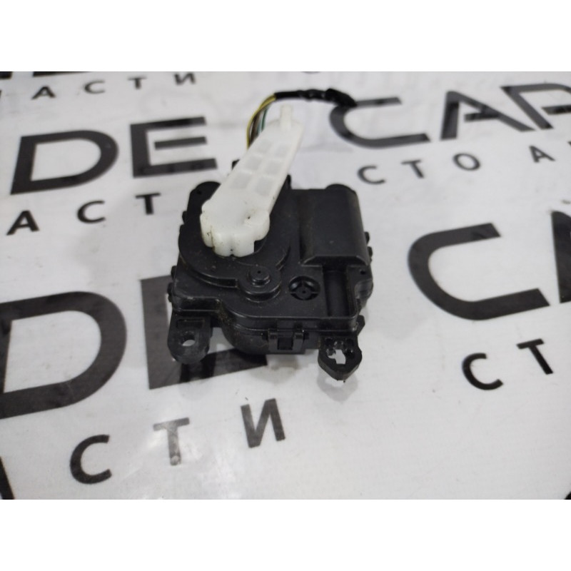 Привод заслонки отопителя (отопление и кондиционирование) Chevrolet Malibu 9 aa1138004100