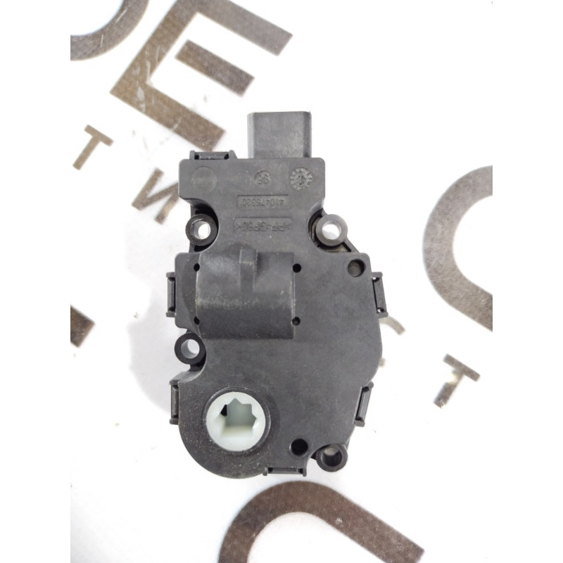 Привод заслонки отопителя (отопление и кондиционирование) Bmw X5 F15 t946104a