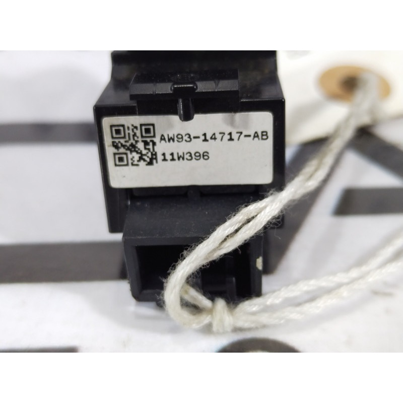 Кнопка стеклоподъемника (электрика / кнопки) Jaguar XJ X308 2001 aw9314717ab