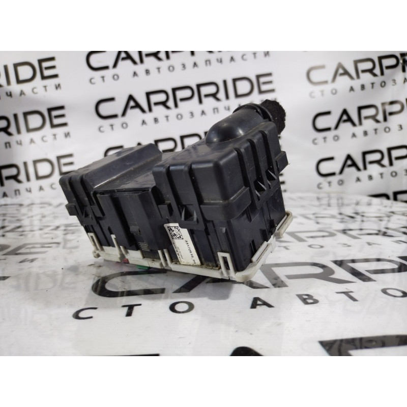 Блок предохранителей (электрика) Chevrolet Malibu 9 33172518