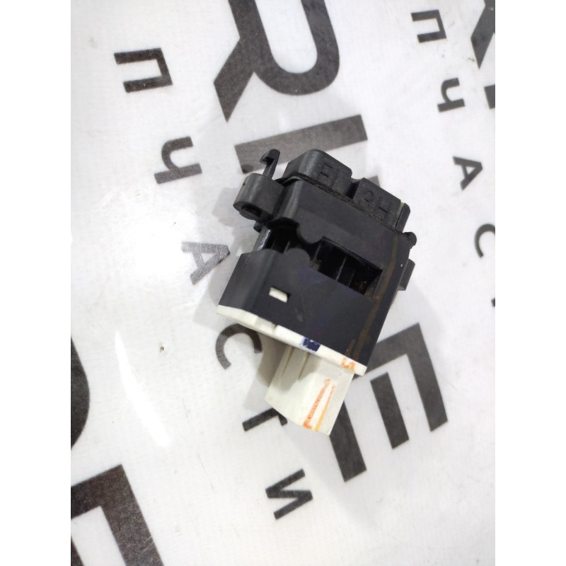 Датчик температуры (электрика / датчики) Ford Fusion MK5 fl3h19t562a