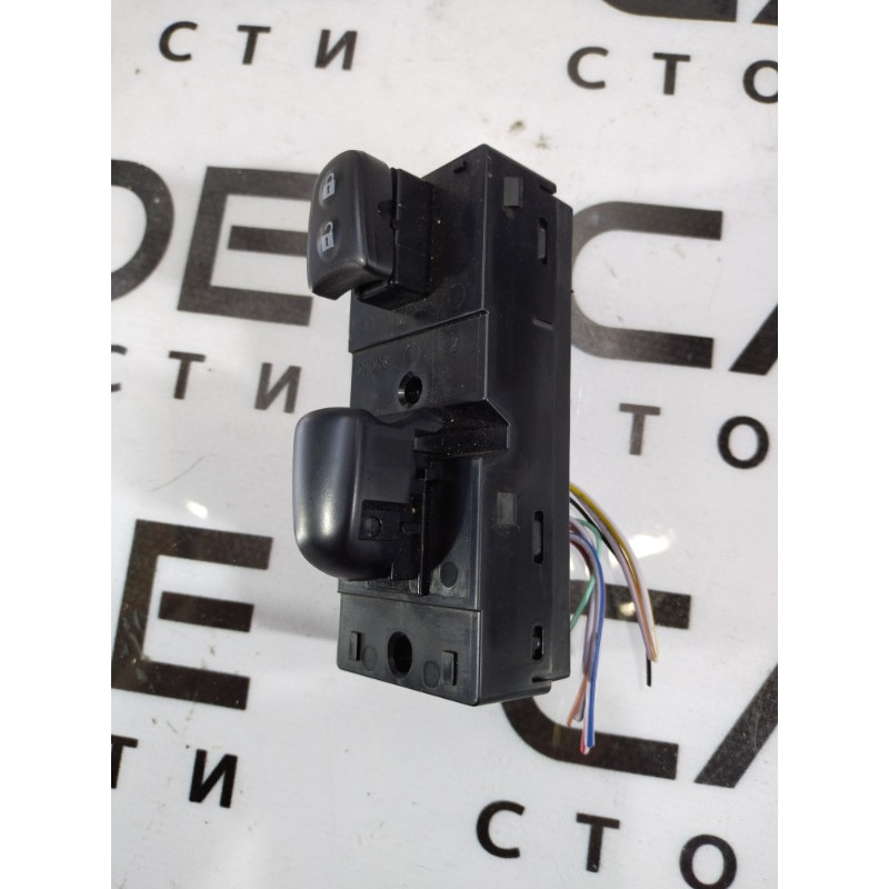 Кнопка стеклоподъемника (электрика / кнопки) Nissan Rogue T32 254111ka5a