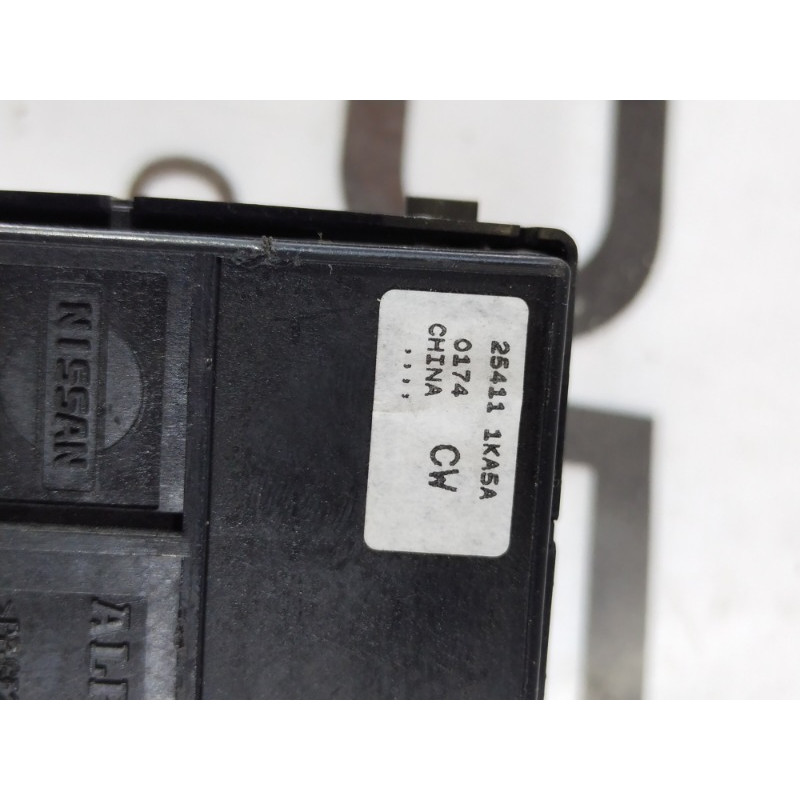 Кнопка стеклоподъемника (электрика / кнопки) Nissan Rogue T32 254111ka5a