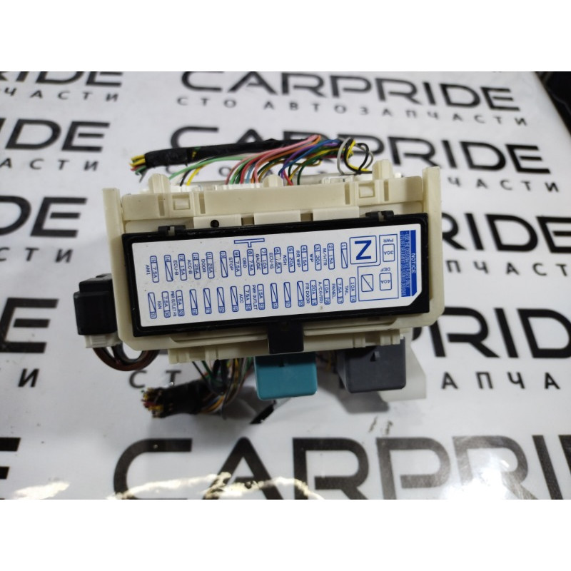 Блок предохранителей (электрика) Toyota Prius NHW20 1.5 8273047300