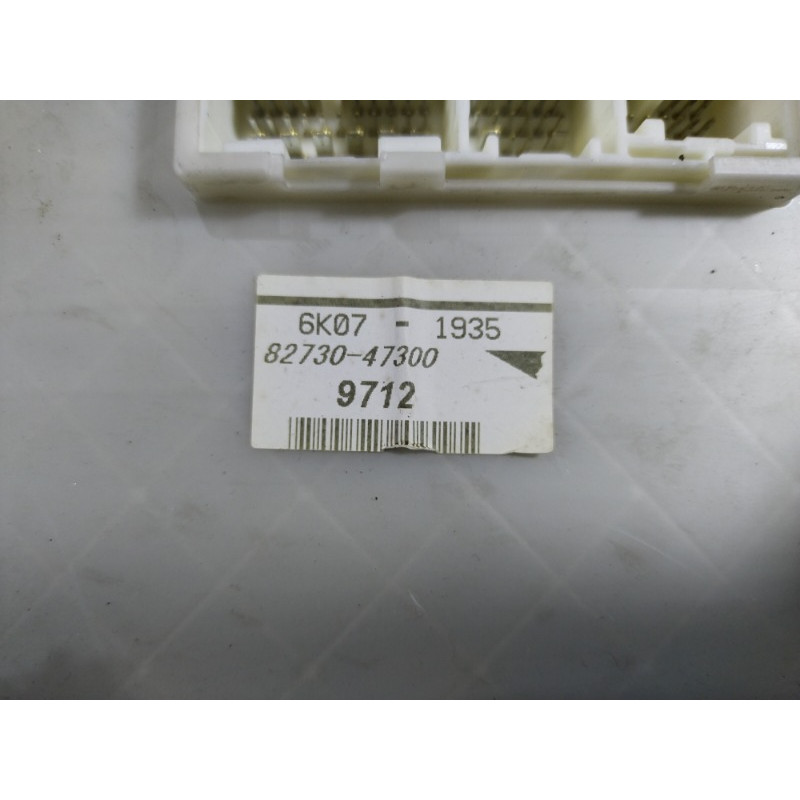 Блок предохранителей (электрика) Toyota Prius NHW20 1.5 8273047300