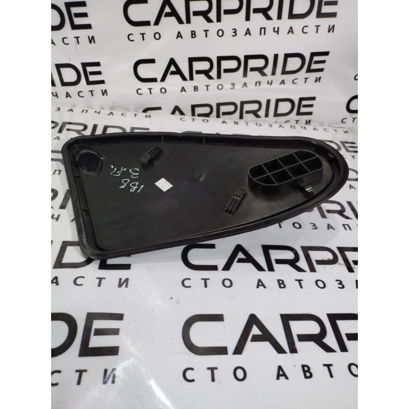 Накладка двери внутренняя (салон) Volkswagen Passat B8 2016 1.8 561839916D