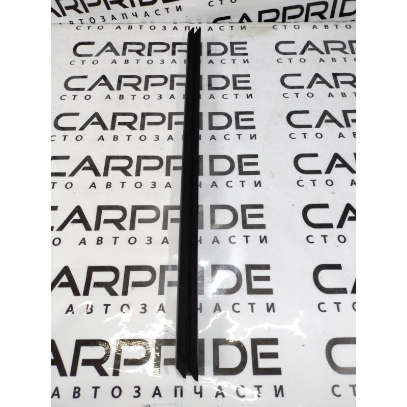 Молдинг стекла внутренний (наружные элементы кузова) FORD Focus MK3 2014 2.0 DM5Z-5821457-A