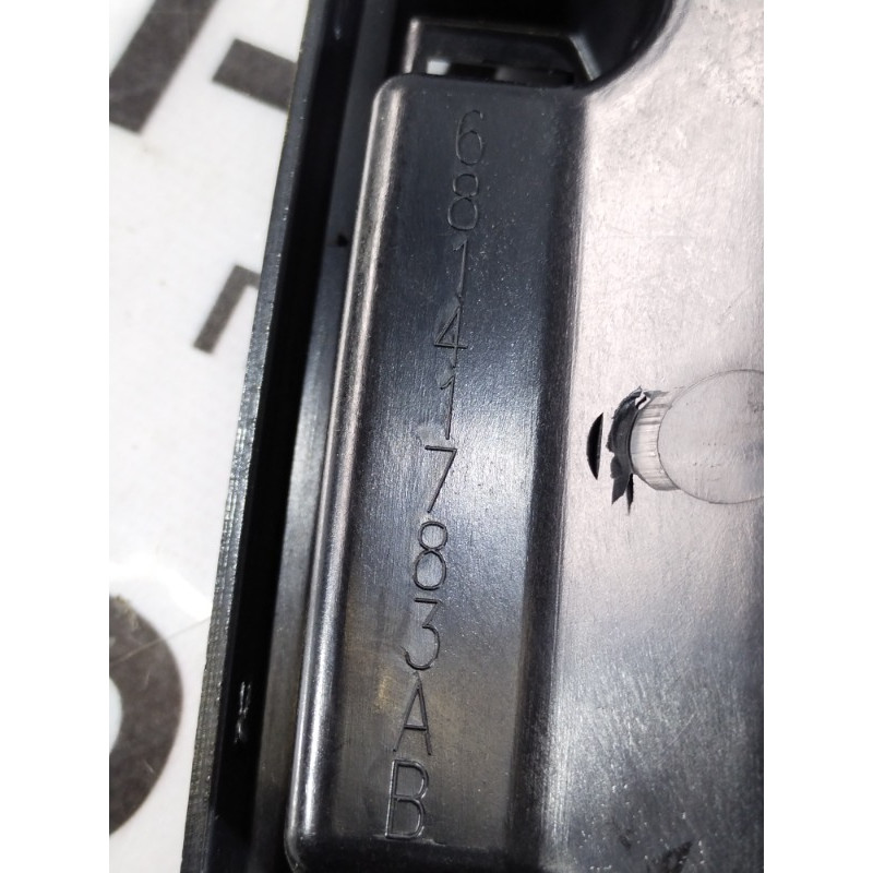 Кронштейн плафона салону (салон) Jeep Cherokee KL 2014 2.4 68141783ab