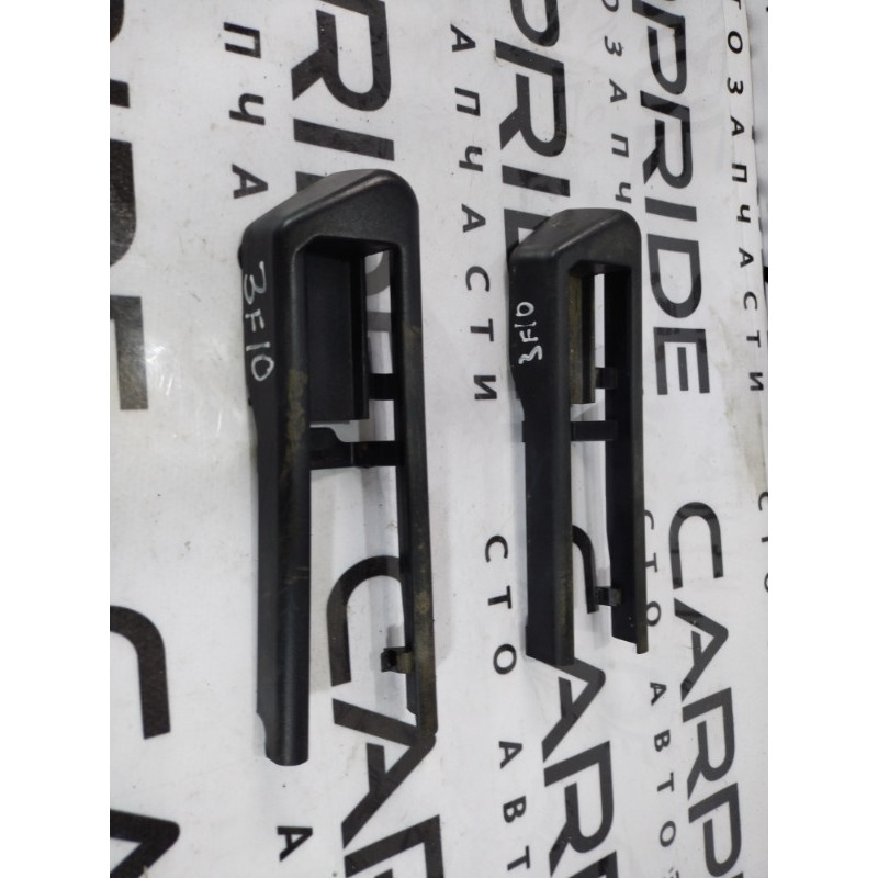 Заглушка сидения (салон) BMW 5-series F10 2011 N63B44 52106981781