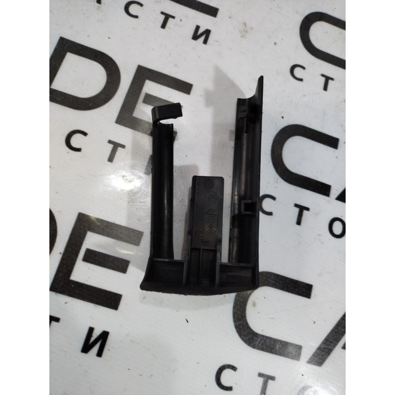 Заглушка сидения (салон) BMW 5-series F10 2011 N63B44 52106981780